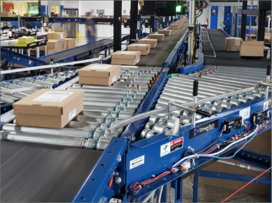 Packages on a conveyro belt